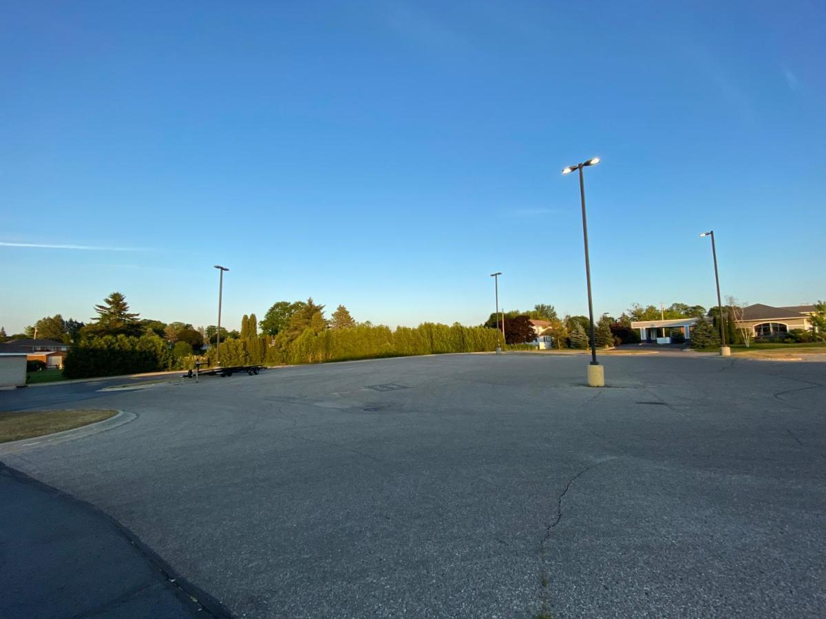 Fleetwood Inn Suites Cheboygan Εξωτερικό φωτογραφία