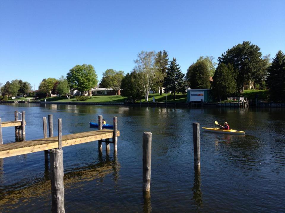 Fleetwood Inn Suites Cheboygan Εξωτερικό φωτογραφία